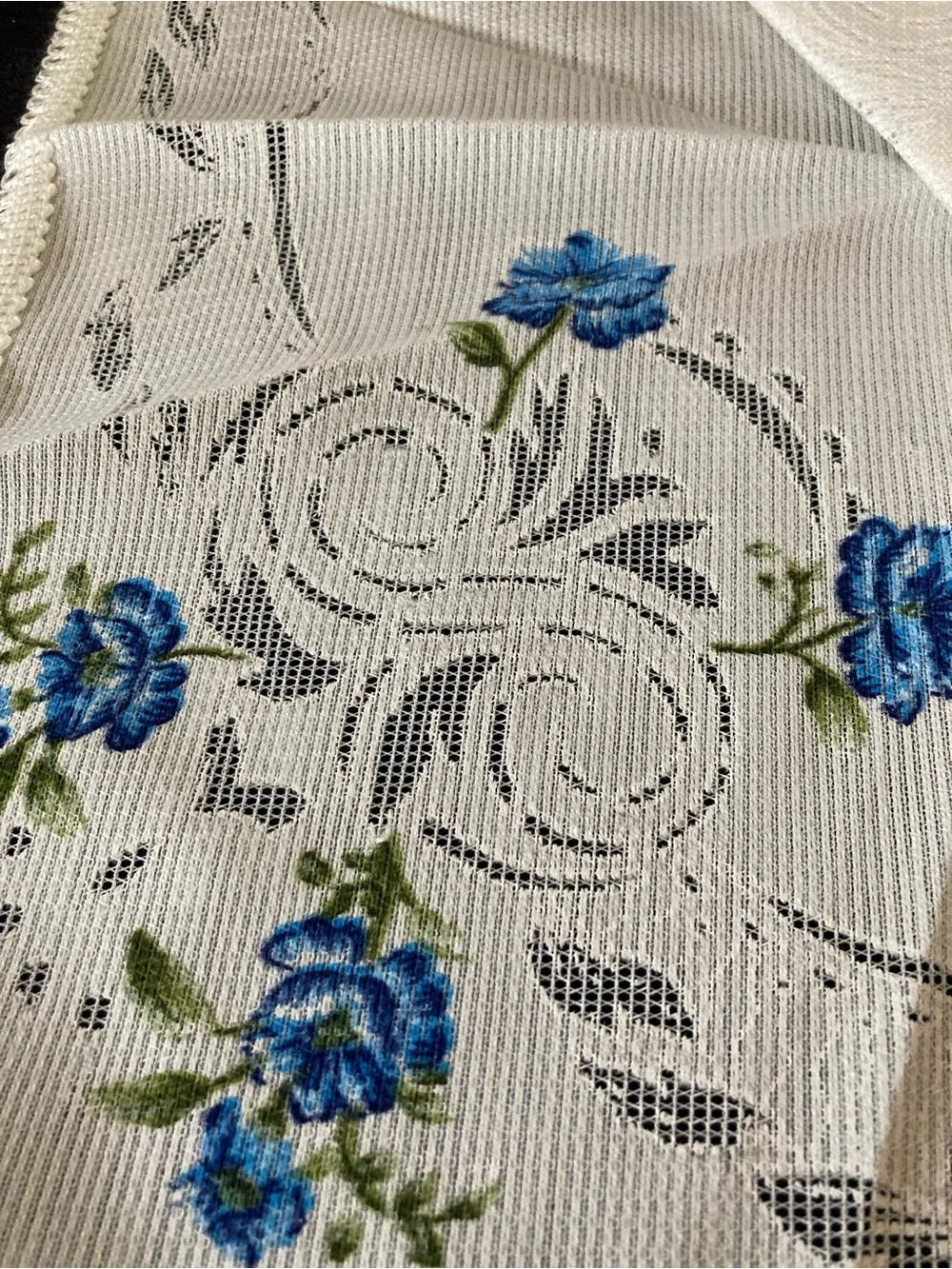Stamped PairSwans & Blue Floral Dining Napkins Dollies - Unbranded